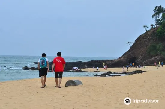 Pantai Teluk Bidara Travel Guidebook Must Visit Attractions In Kuala Dungun Pantai Teluk Bidara Nearby Recommendation Trip Com