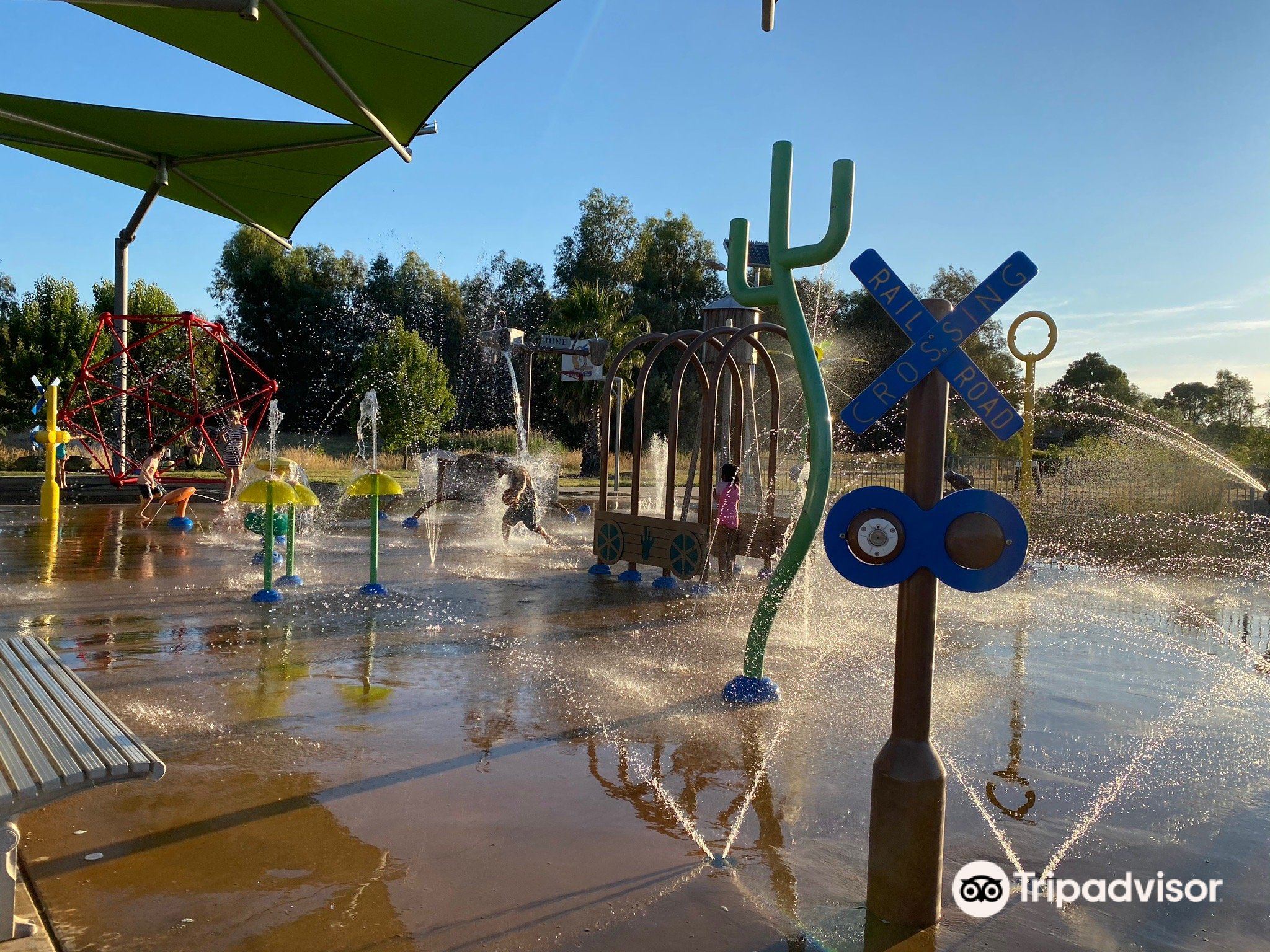 Long Gully Splash Park attraction reviews Long Gully Splash Park