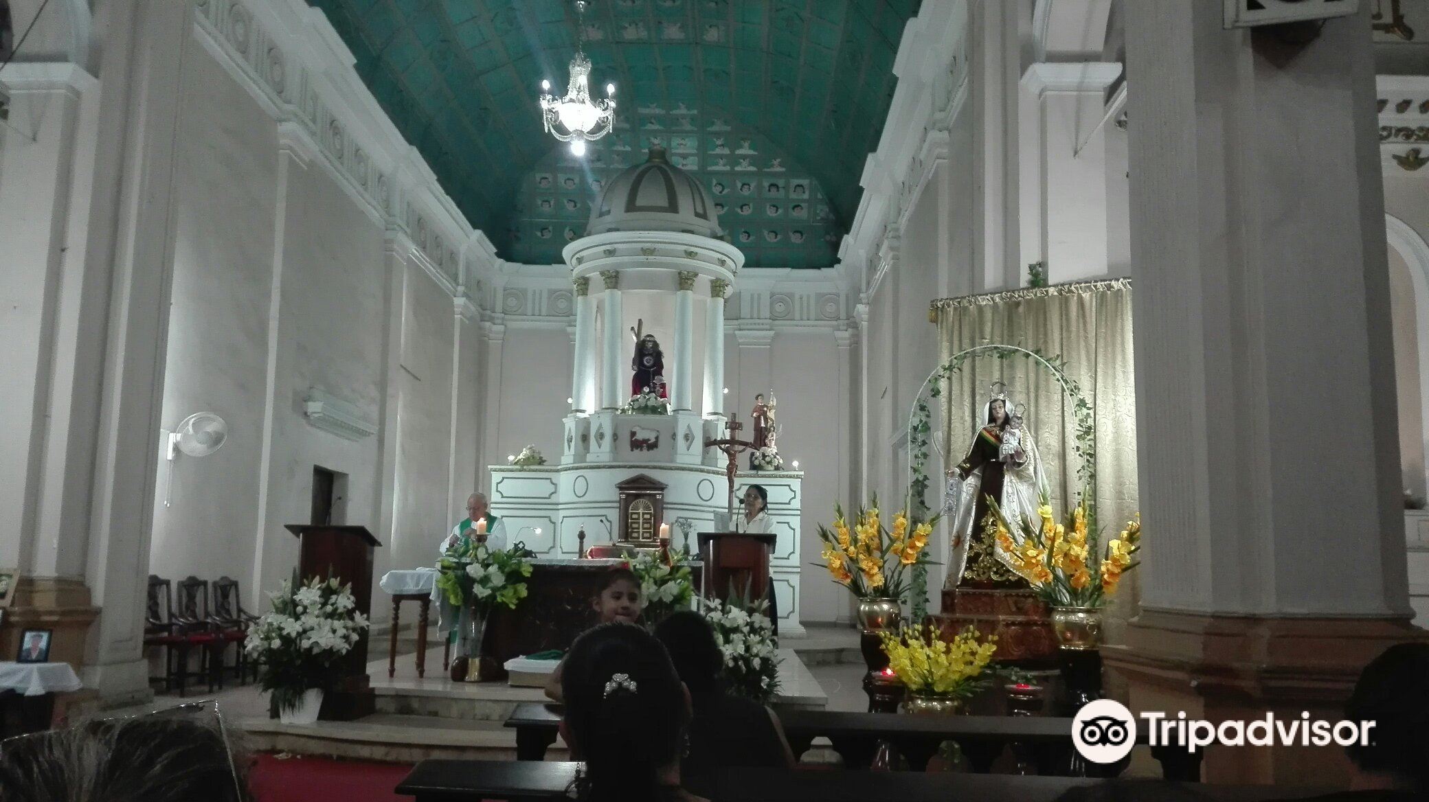 Iglesia de Jesus Nazareno attraction reviews - Iglesia de Jesus Nazareno  tickets - Iglesia de Jesus Nazareno discounts - Iglesia de Jesus Nazareno  transportation, address, opening hours - attractions, hotels, and food