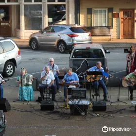Corinth Picking on the Square