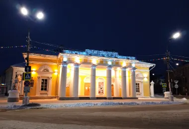 Susanin square(the Central square in Kostroma) รูปภาพAttractionsยอดนิยม
