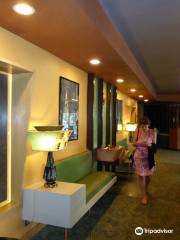Riverview Theater