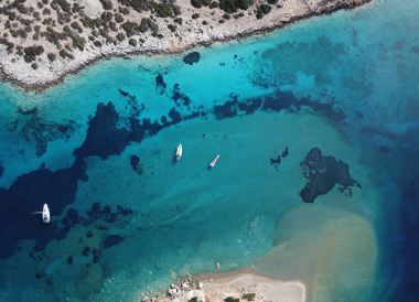 Paros