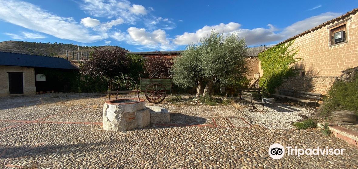 Pinel de Arriba Travel Guide 2023 Things to Do, What To Eat & Tips