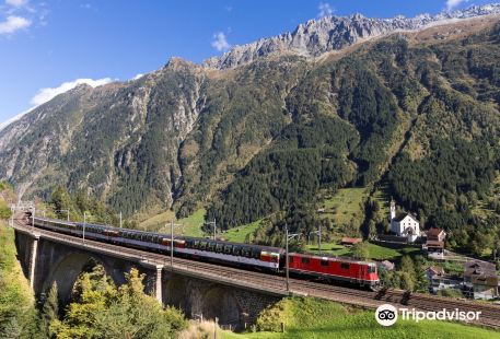 Gotthard Panorama Express