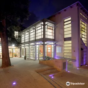 Nachum Gutman Museum