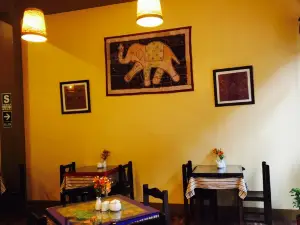 Taste Of India Cusco “Cafe Carvalho”