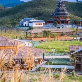 Aquatic Ethnic Culture Island, Luoshan Lake