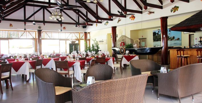 Pirogue Restaurant Bar Reviews Food Drinks In Baie Sainte Anne Praslin Island Trip Com