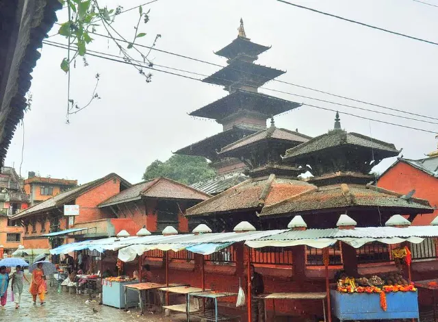 Kumbeshwar Temple