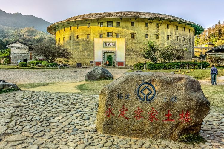 竜岩 永定土楼 評判 案内 トリップドットコム