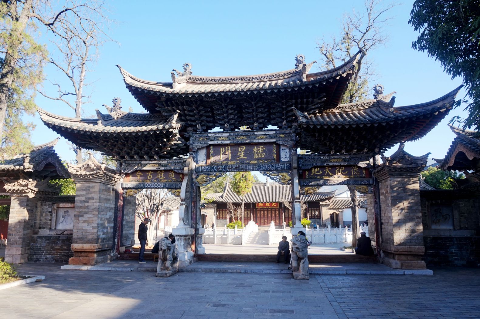 石屏工会广场攻略,石屏工会广场门票/游玩攻略/地址/图片/门票价格