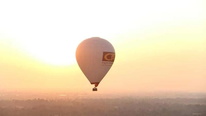 Angkor Hot Air Balloon2
