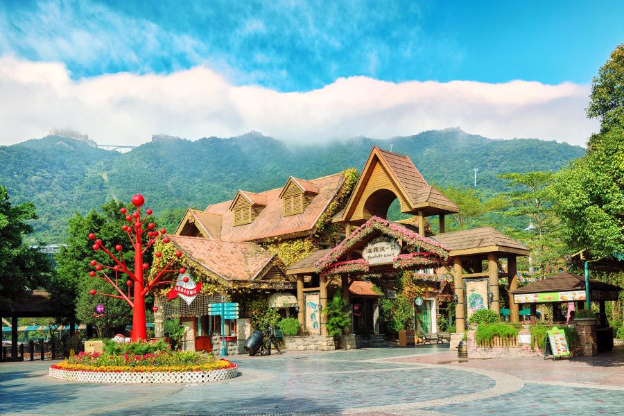 Overseas Chinese Town East