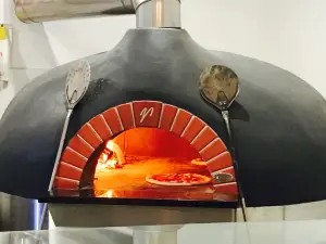 Ometto pizza bar