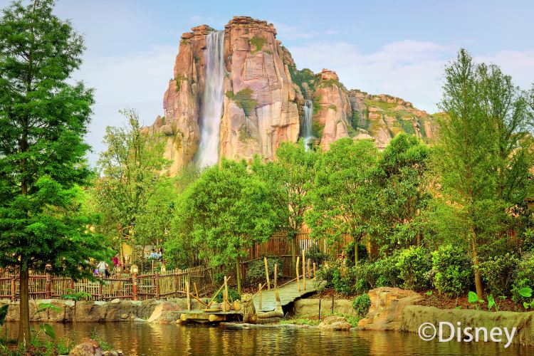 上海ディズニーリゾート 迪士尼度假区 上海ディズニーランドのロアリングラピッド 評判 案内 トリップドットコム