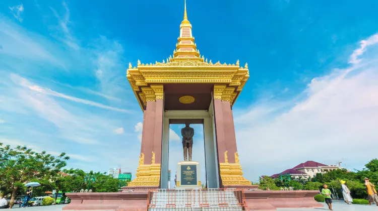 ノロドム シアヌーク前国王像のレビュー ノロドム シアヌーク前国王像のチケット ノロドム シアヌーク前国王像の割引 ノロドム シアヌーク前 国王像の交通機関 所在地 営業時間 ノロドム シアヌーク前国王像周辺の観光スポット ホテル グルメ Trip Com