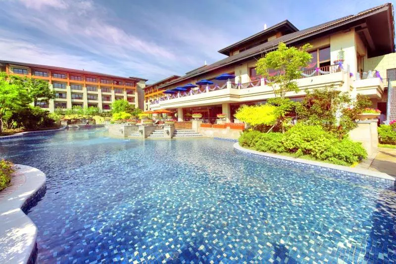The Ronghe Xinyuan Hot Springs at Arcadia Seaside Holiday Hotel1