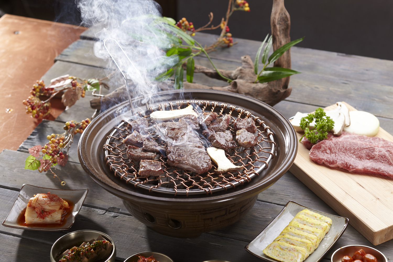 Maple Tree House Itaewon Reviews Food Drinks In Seoul Trip Com