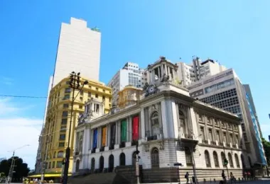 西尼蘭地亞廣場 熱門景點照片