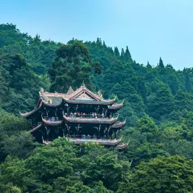 Qinyan Building