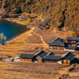 Lige Village