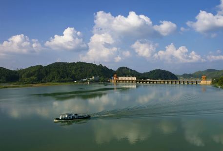 Xijin Lake