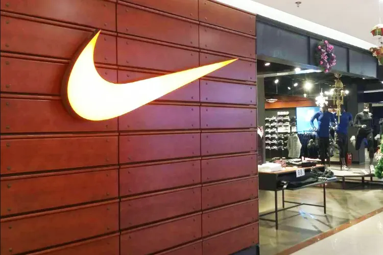 nike outlet harbor town