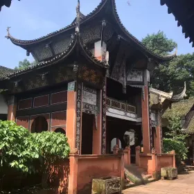Luzhou Fawang Temple