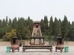 閼伯台