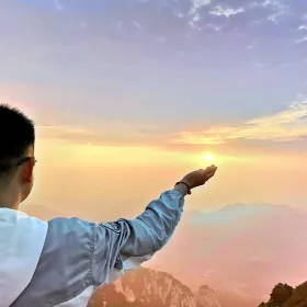 Sunrise on Jade Emperor peak