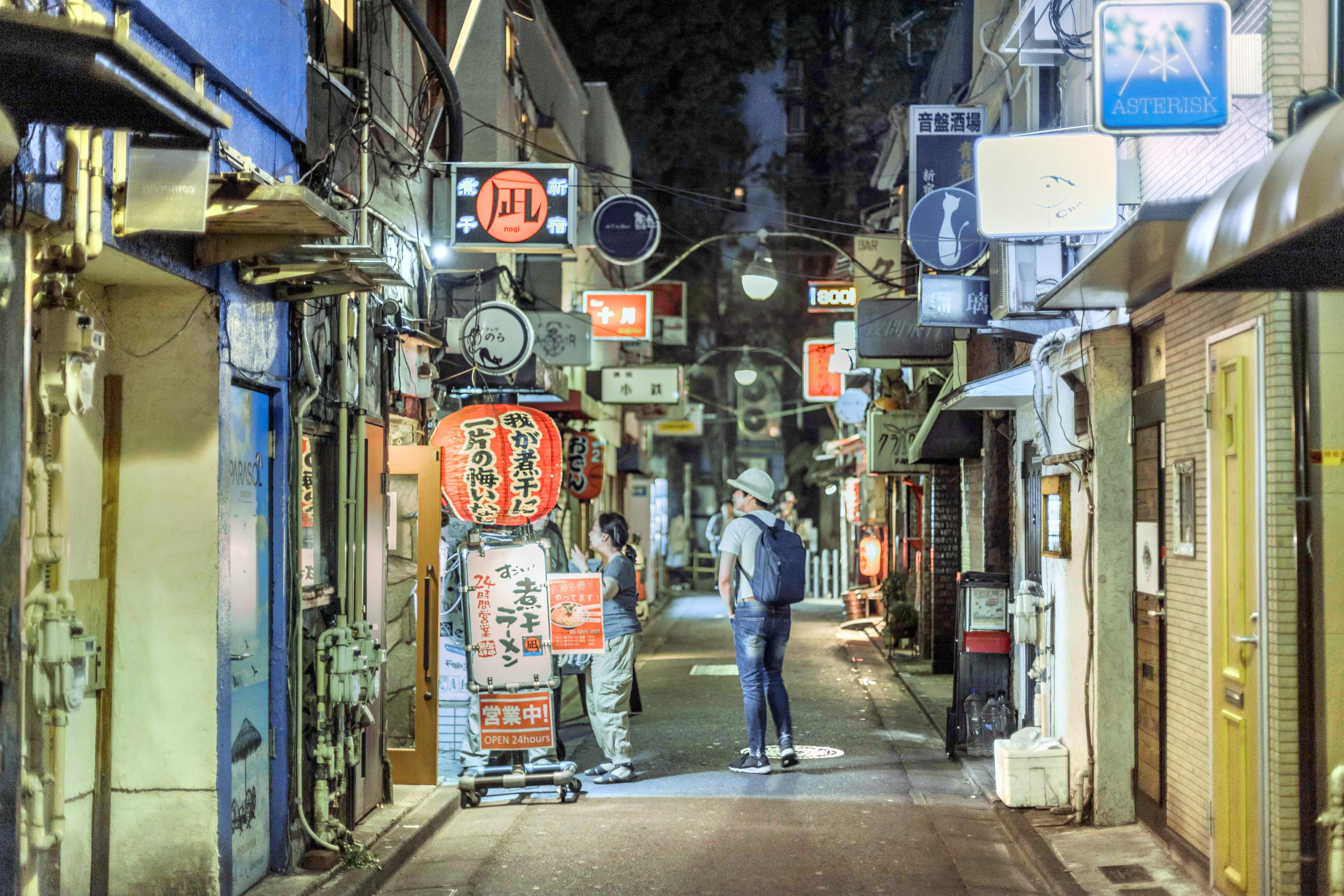 新宿ゴールデン街のレビュー 新宿ゴールデン街のチケット 新宿ゴールデン街の割引 新宿ゴールデン街の交通機関 所在地 営業時間 新宿ゴールデン街周辺の観光スポット ホテル グルメ Trip Com