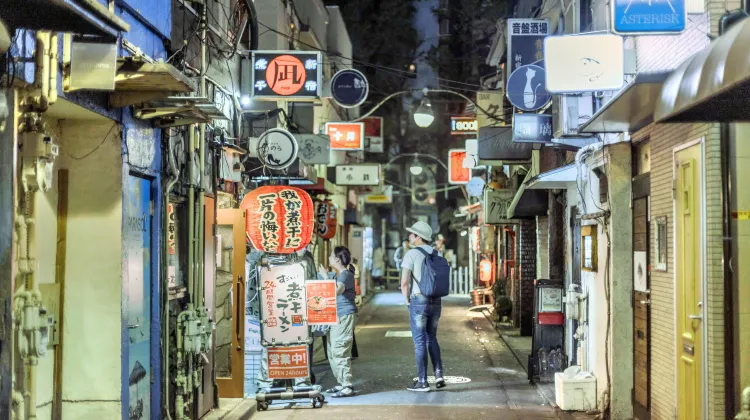 新宿ゴールデン街のレビュー 新宿ゴールデン街のチケット 新宿ゴールデン街の割引 新宿ゴールデン街の交通機関 所在地 営業時間 新宿ゴールデン街周辺の観光スポット ホテル グルメ Trip Com