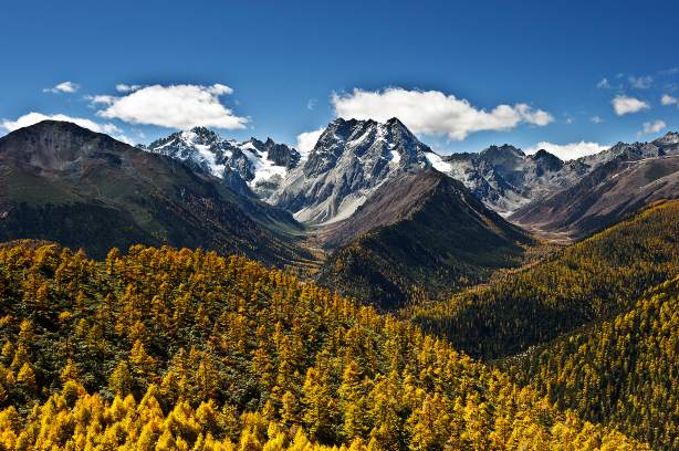 德钦枕状玄武岩地貌攻略-枕状玄武岩地貌门票价格多少钱-团购票价预定