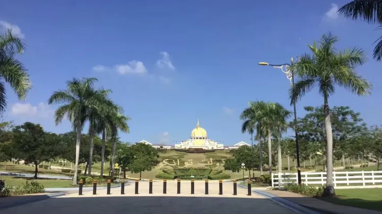 Bukit Kayangan Palace travel guidebook -must visit attractions in 