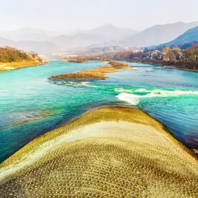 Dujiangyan Fish-mouth Water-dividing Dike