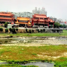 Yurong Park