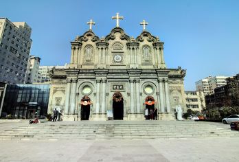The Catholic Church at Wuxing Street 명소 인기 사진