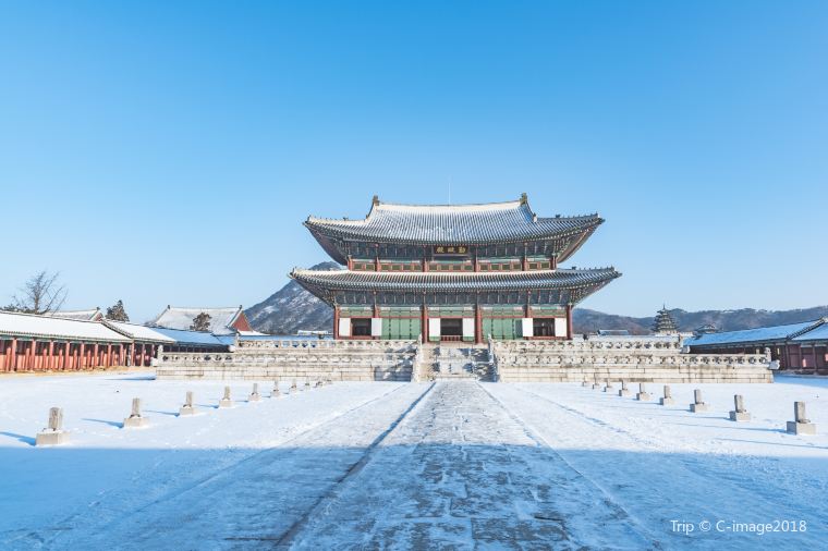 is it good to visit seoul in december