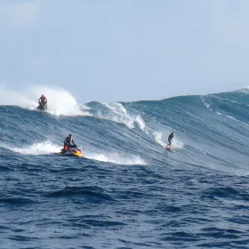 Jaws (Peahi)