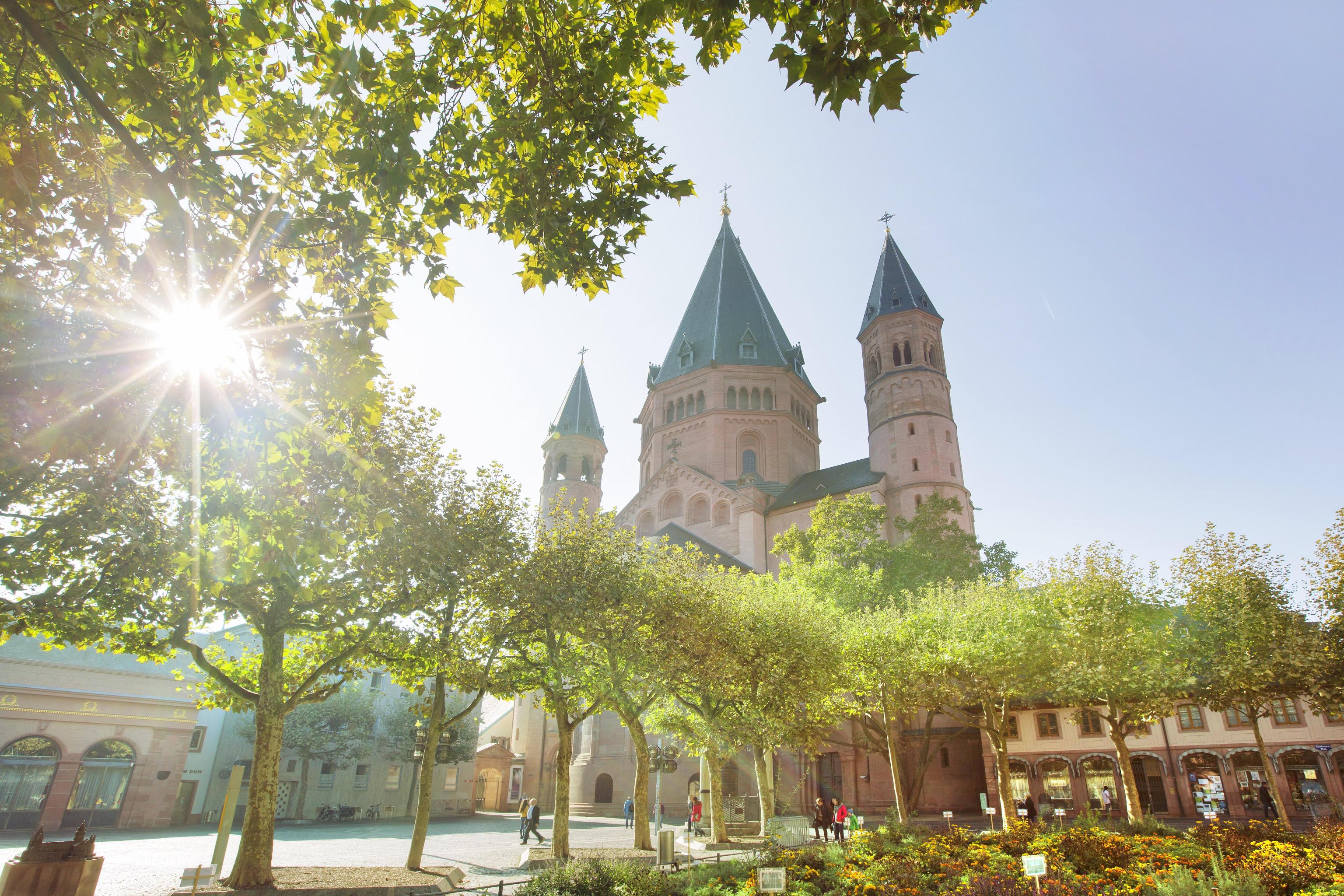 MAINZ DAY TRIP ITINERARY WHAT TO DO SEE EAT IN 1 DAY visual data 3