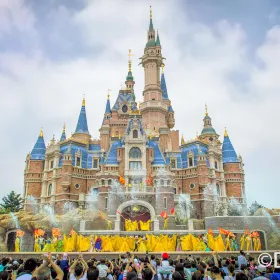 Golden Fairytale Fanfare