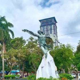 Plaza Rajah Sulayman