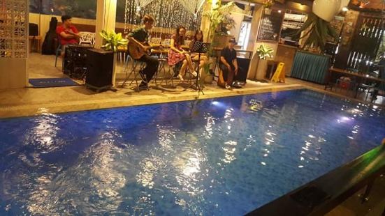 The Oasis Saigon Pool & Restaurant