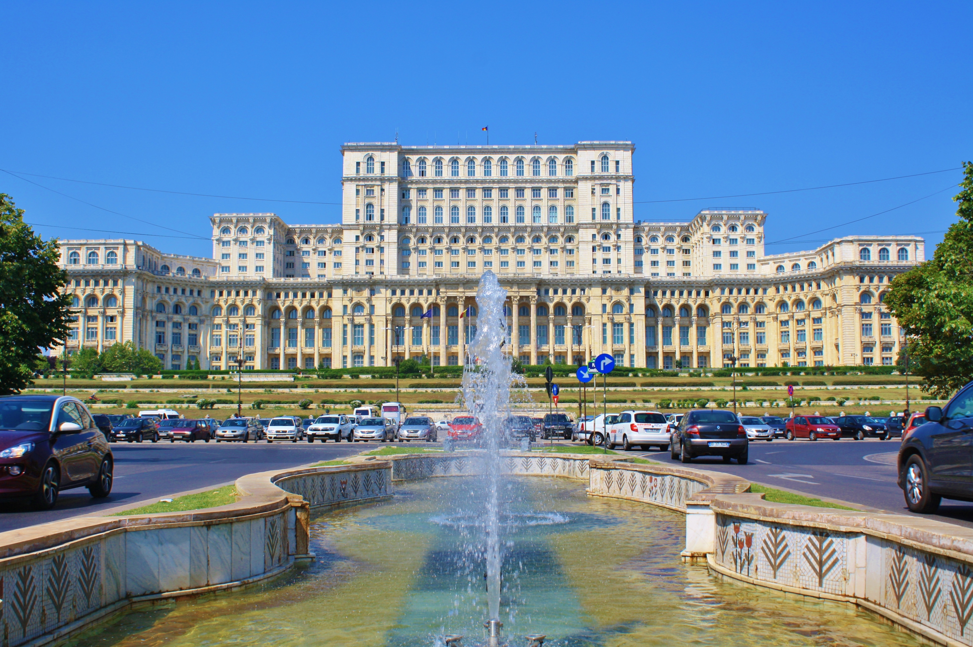 Bucharest City Break: Best 3 Day Weekend Itinerary - dobbernationLOVES