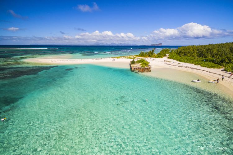 Gabriel Island、Flat Island & Gunner's Quoin travel guidebook must