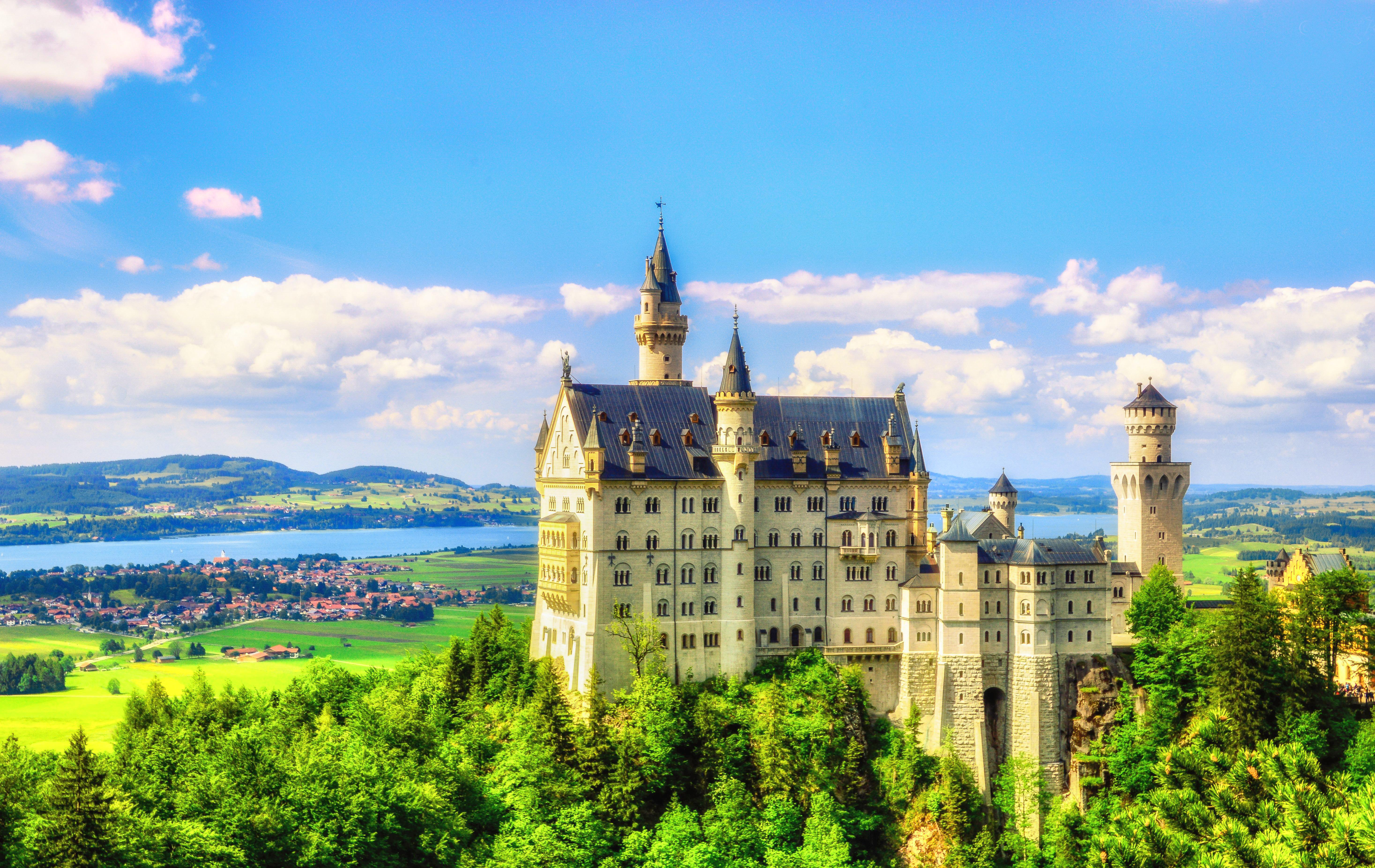 Neuschwanstein Castle Travel Guidebook Must Visit Attractions In Romantic Road Neuschwanstein Castle Nearby Recommendation Trip Com