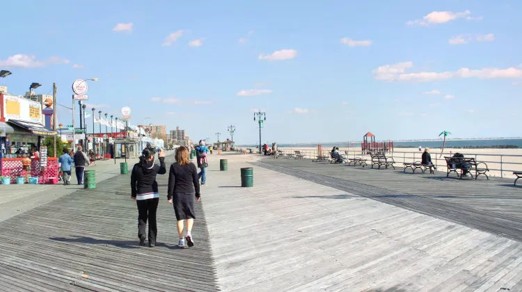 ニューヨーク Coney Island Beach Boardwalk 評判 案内 トリップドットコム