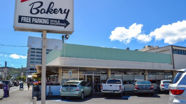 Liliha Bakery Kuakini St Reviews Food Drinks In Hawaii Oahu Trip Com