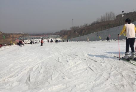 Lanxi International Ski Field